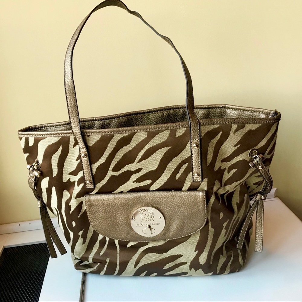 Anne Klein tote bag zebra